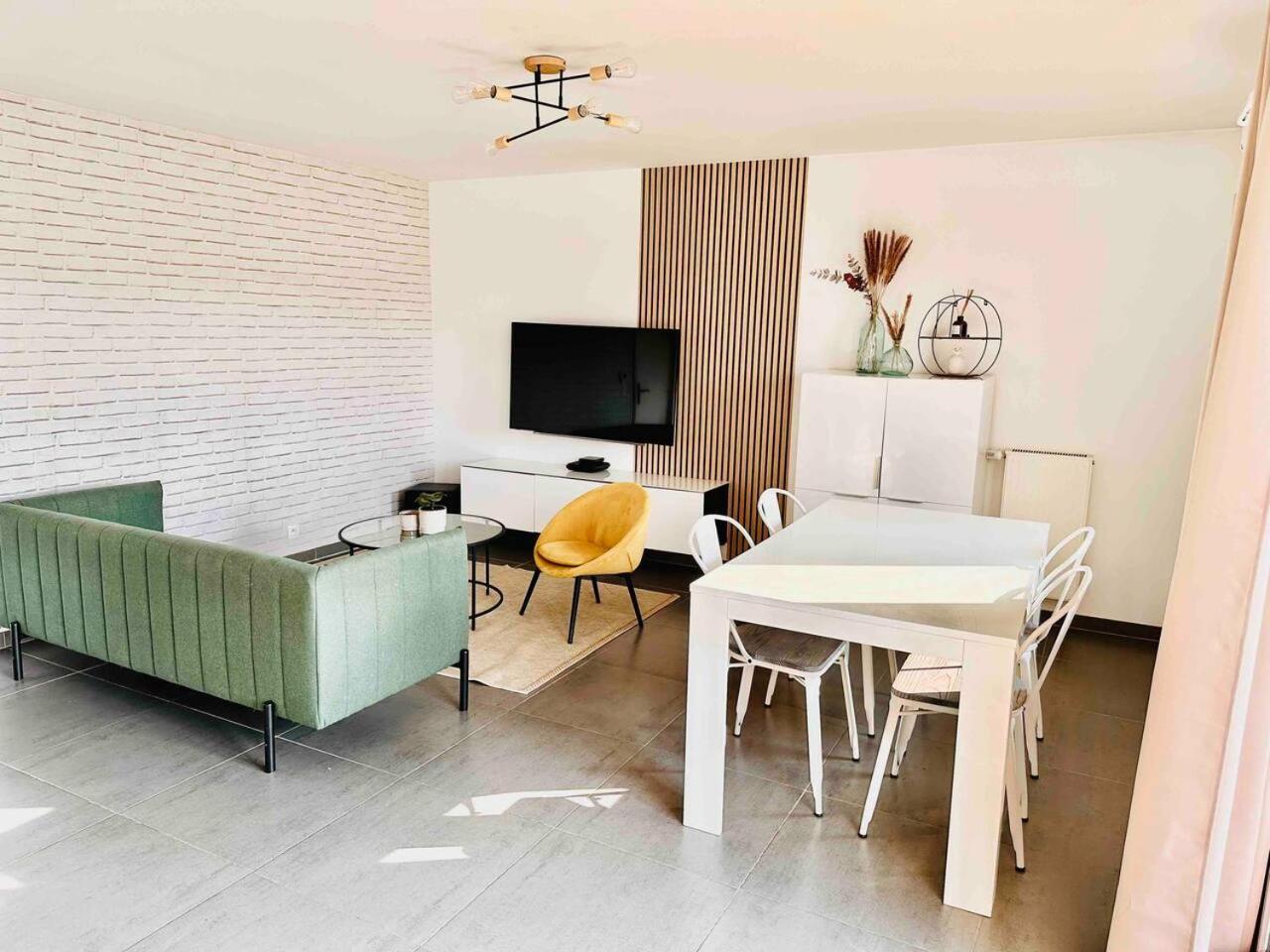 Btobed - Location Professionnelle - Appartement 4 Personnes Parking Gratuit - Proche Parc Des Expositions Et Aeroport Cdg Villepinte  Zewnętrze zdjęcie
